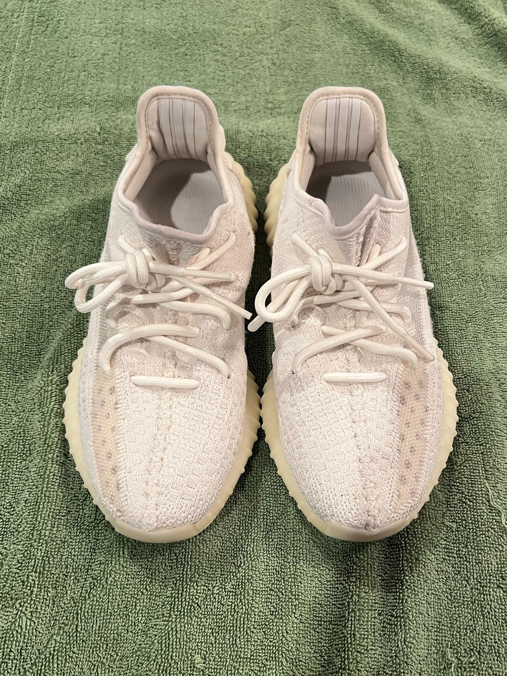 Yeezy 350 in color Bone size 6.5M/8W.